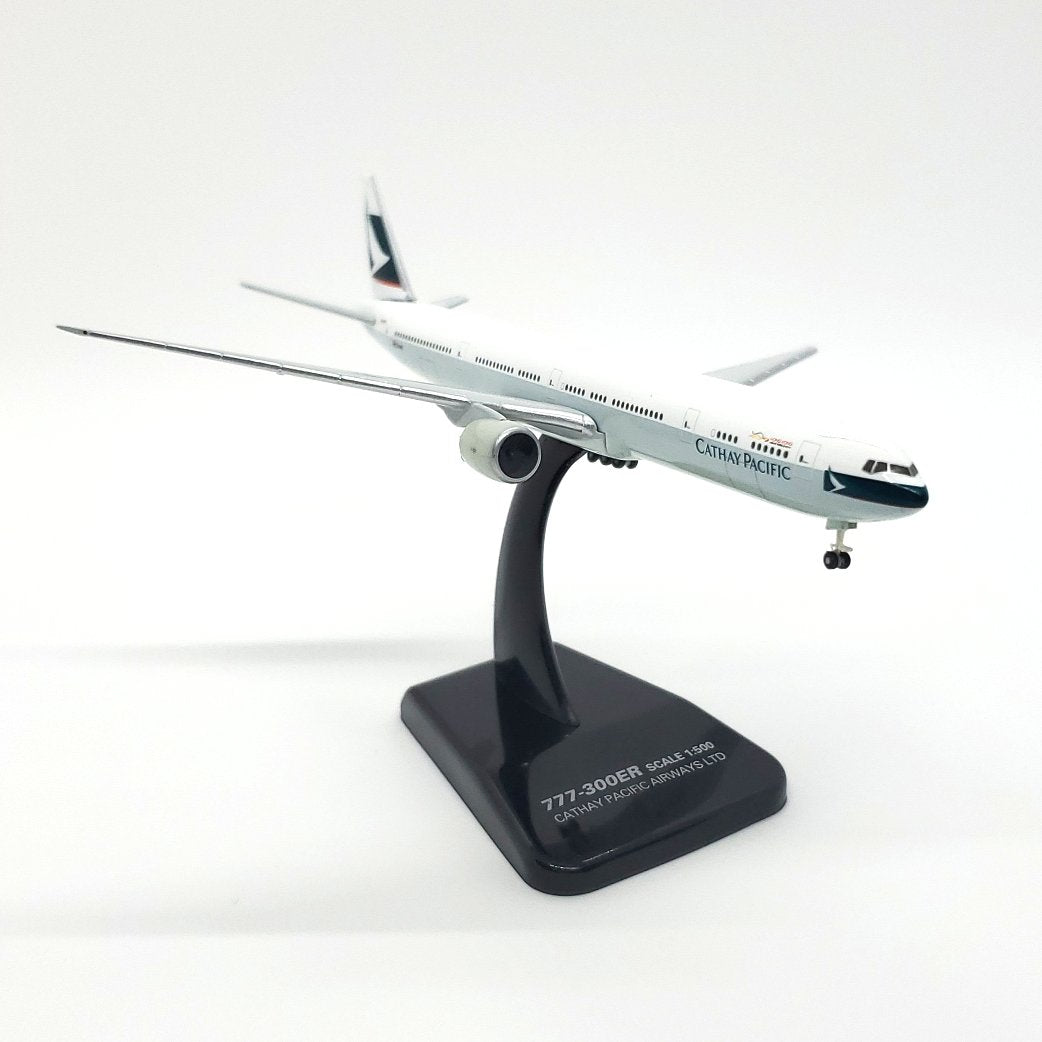 1/500 Cathay Pacific B777-300ER (B-KPE)