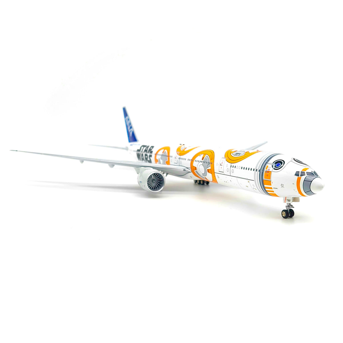 1/200 Limited Edition All Nippon Airways (ANA) Boeing 777-300ER “BB-8 Star  Wars” (JA789A)