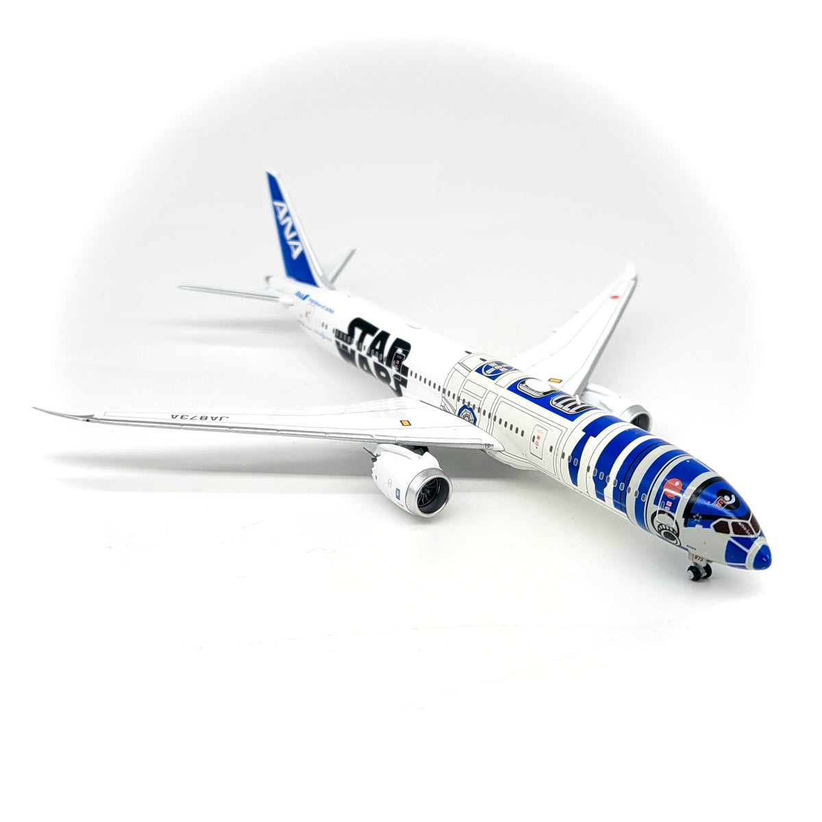 1/400 All Nippon Airways (ANA) Boeing 787-9 “Star Wars R2-D2