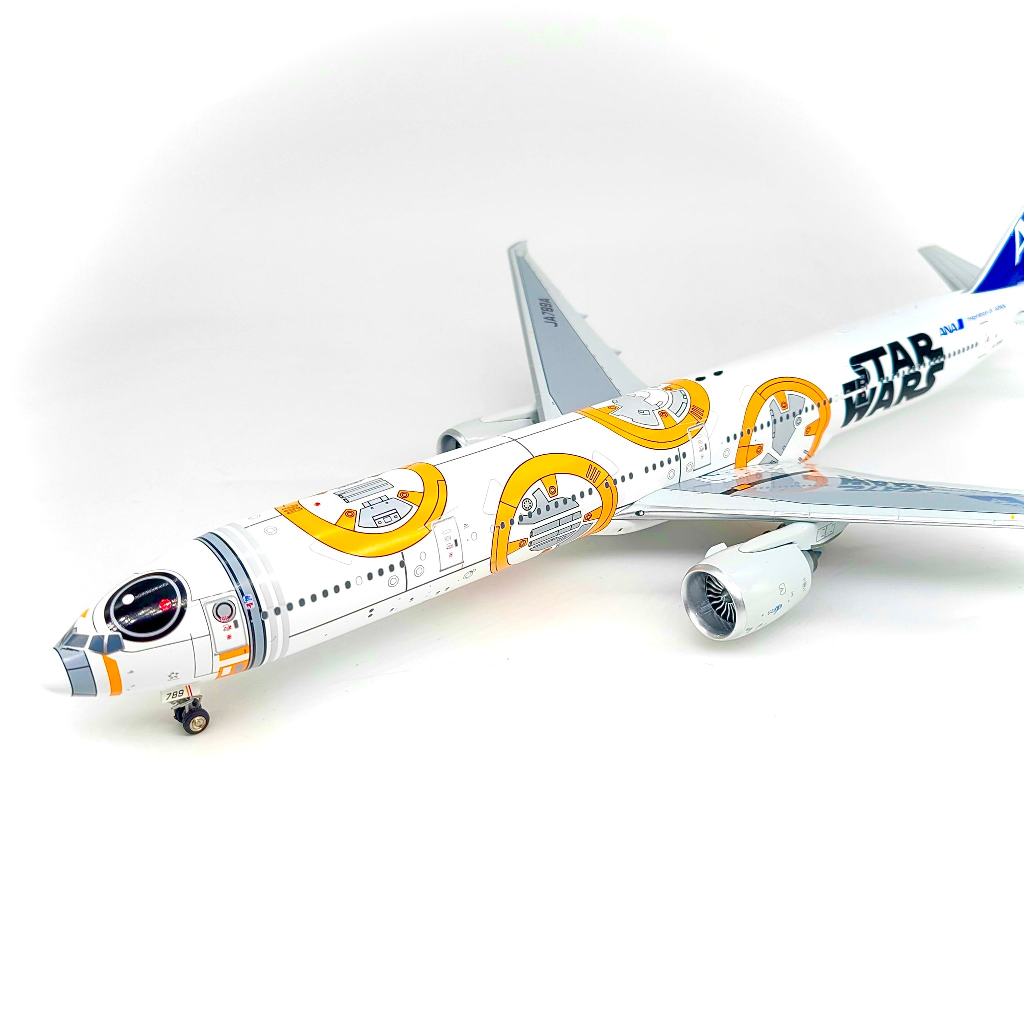 1/200 Limited Edition All Nippon Airways (ANA) Boeing 777-300ER “BB-8 –  Pilot Shop Hong Kong Limited