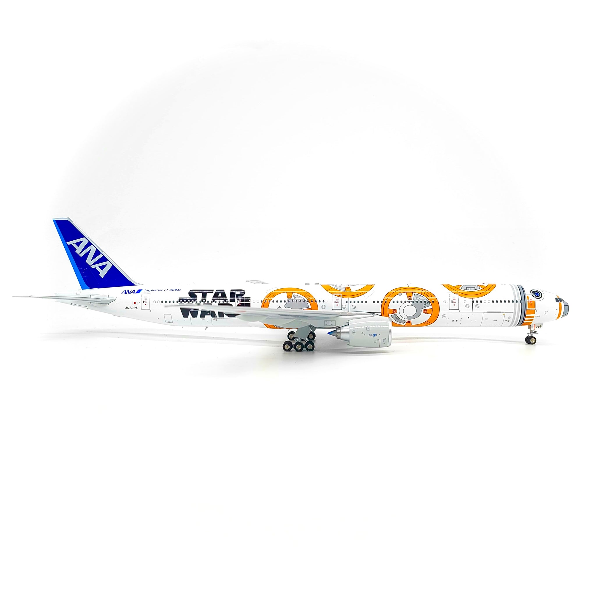 1/200 Limited Edition All Nippon Airways (ANA) Boeing 777-300ER “BB-8 Star  Wars” (JA789A)