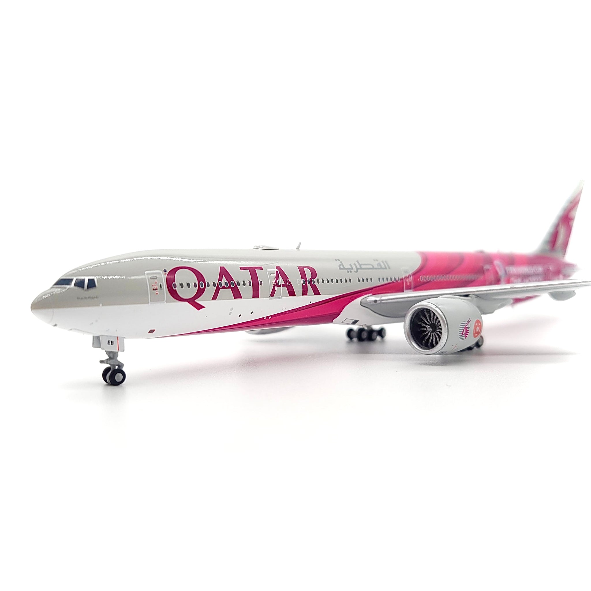 1/400 Qatar Airways Boeing 777-300ER “World Cup 2022” Livery (A7